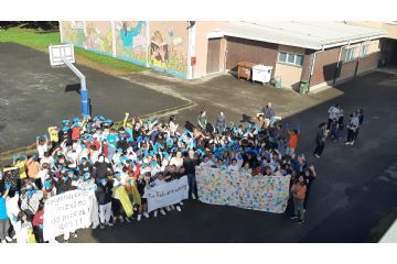 Le classi seconde e terze della scuola media nell'iniziativa "Puliamo Vigliano"