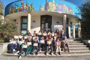 Gli studenti della scuola media Dante Alighieri premiati come “Lettori in erba” alla Biblioteca civica &quot;Aldo Sola&quot;
