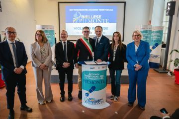 Vigliano alla firma degli accordi di collaborazione con la Regione Piemonte